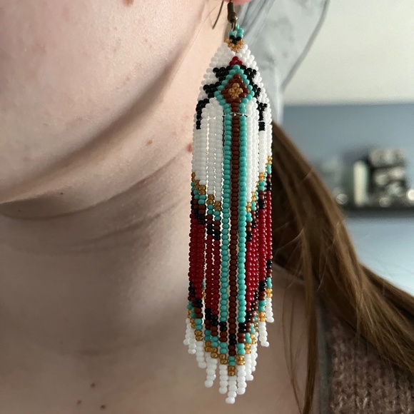 Beaded Earrings, Handmade Indigenous - Picture 2 of 2